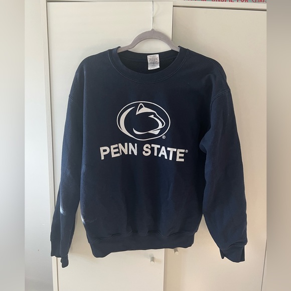 Penn State Crewneck, brand Gildan, size Medium - Picture 1 of 2